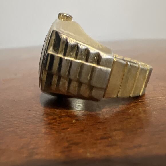 Delta Impex Digital Ring Watch - New Wave Quartz - Untested - Picture 3 of 8